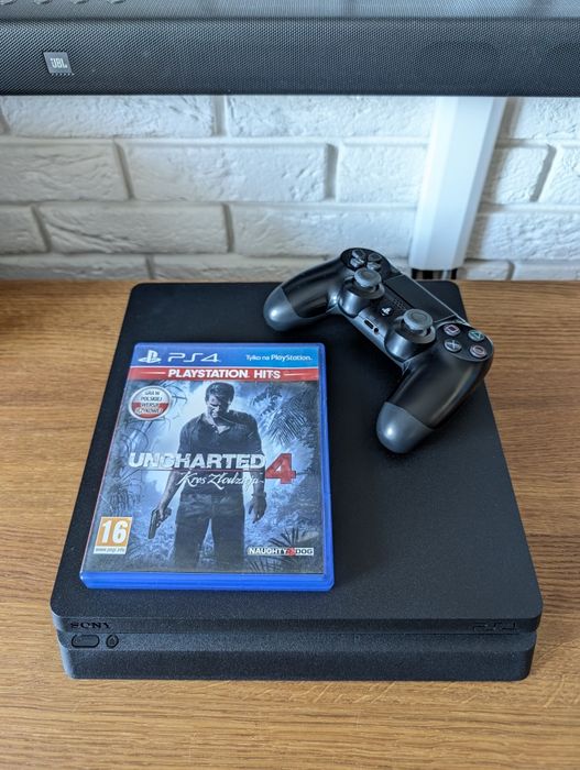 Konsola PS4 Slim z napędem i padem, stan idealny + gra Uncharted 4