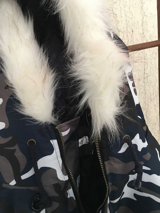 Casaco impermeável acolchoado com carapuço, padrão tropa novo