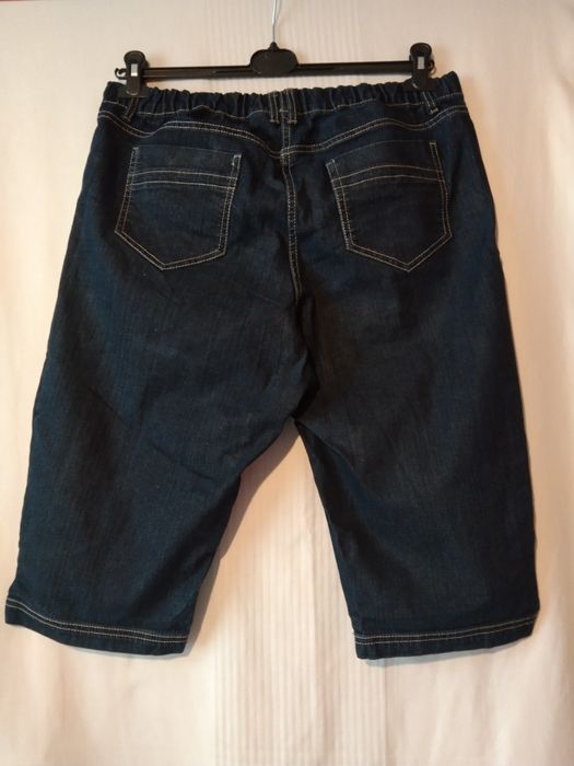 Sprzedam Bermudy Jeansowe Damskie, Wciągane, rozm.2XL, marki Esmara.