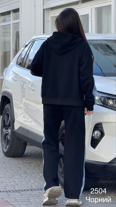 Костюм спортивний