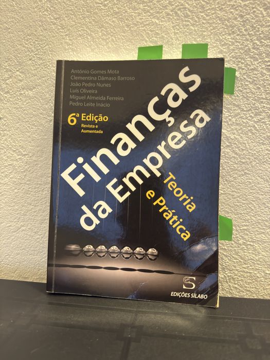 Livro de Finanças da Empresa