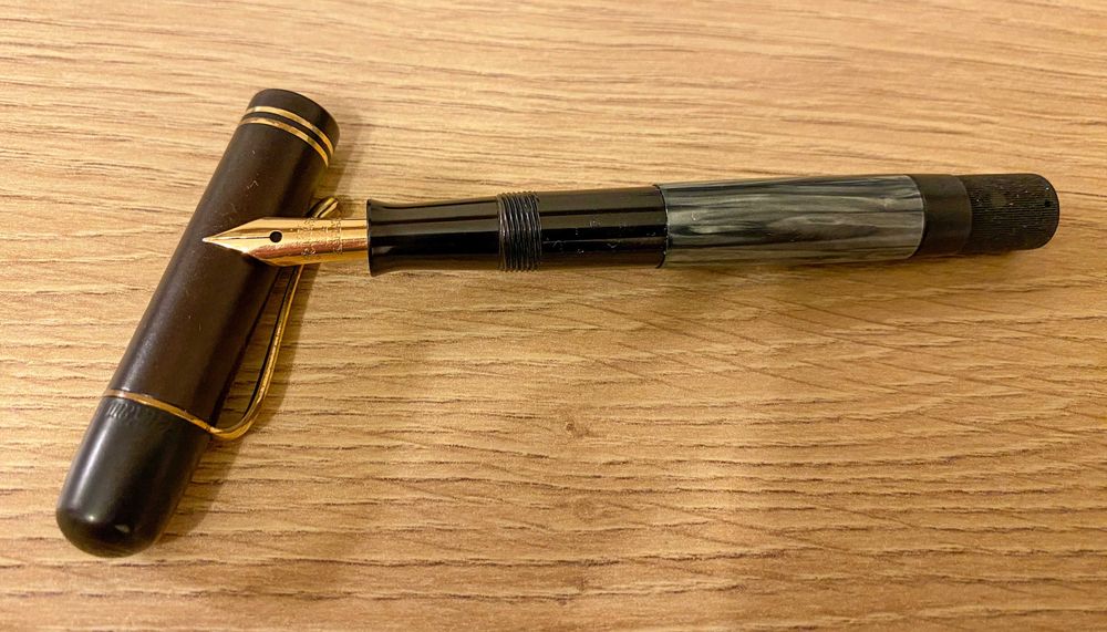 Pióro wieczne Pelikan 100, Green Marbled, DE, 1930s