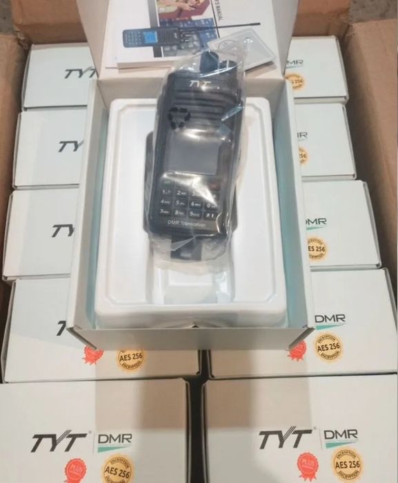 Радіостанція TYT MD-UV390