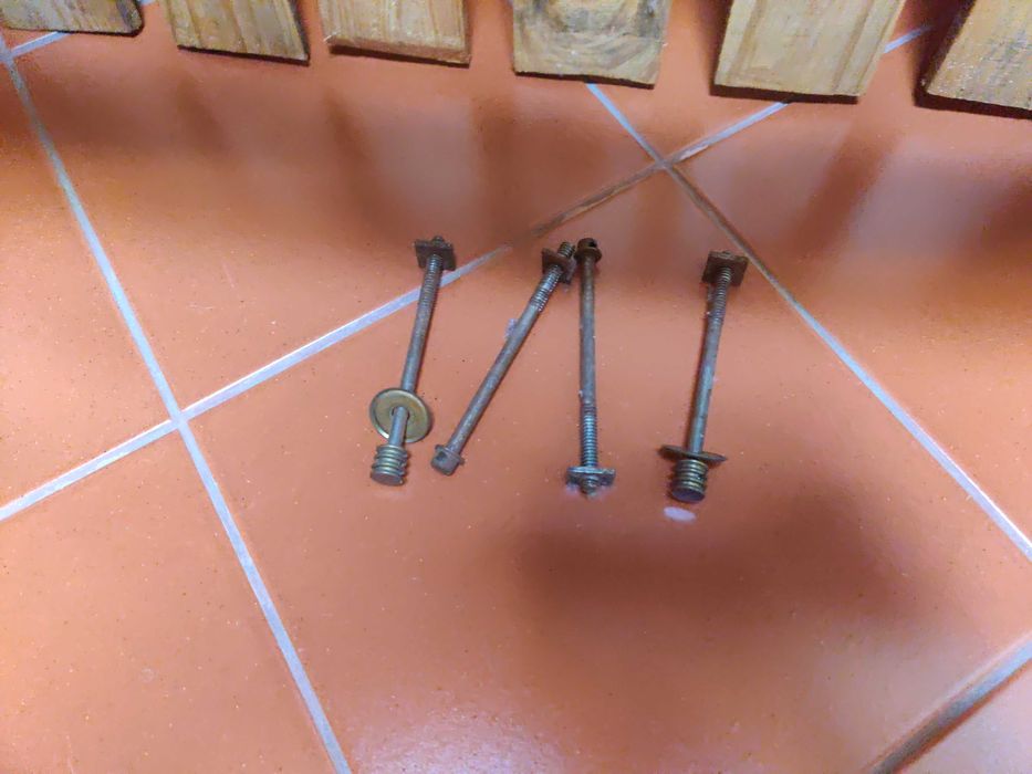 Cama de casal com estrado