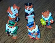 Kolekcjonerskie Lisy Kinder niespodzianka , zabawki , figurki 5 szt