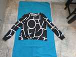 Sweterek dzianinowy bluza cieńsza geometryczne wzory S - L- Street One