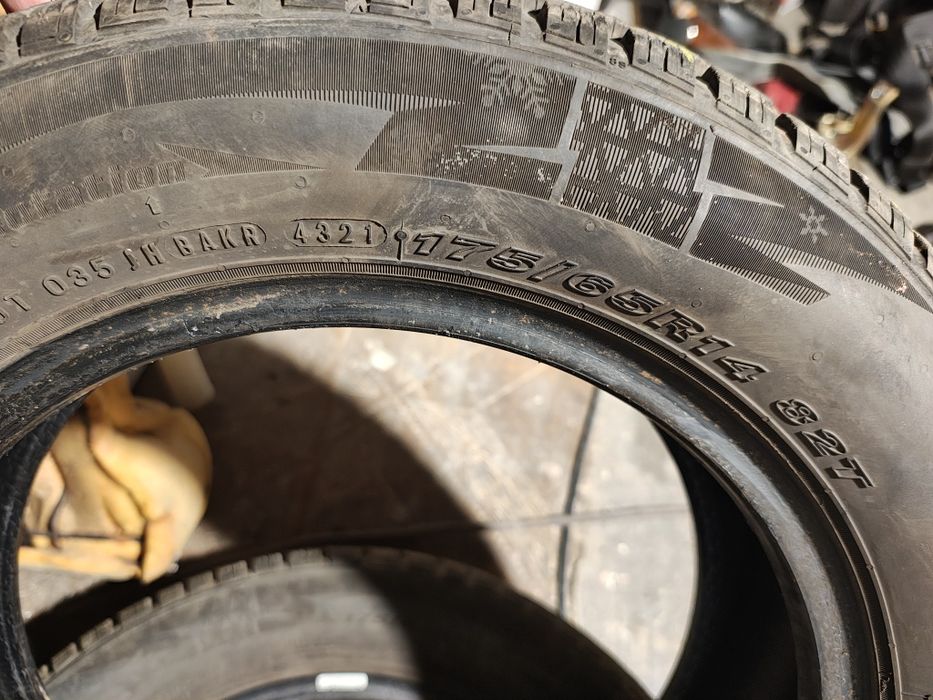 Opony zimowe Nexen 175/65/14 bdb stan 2 sztuki