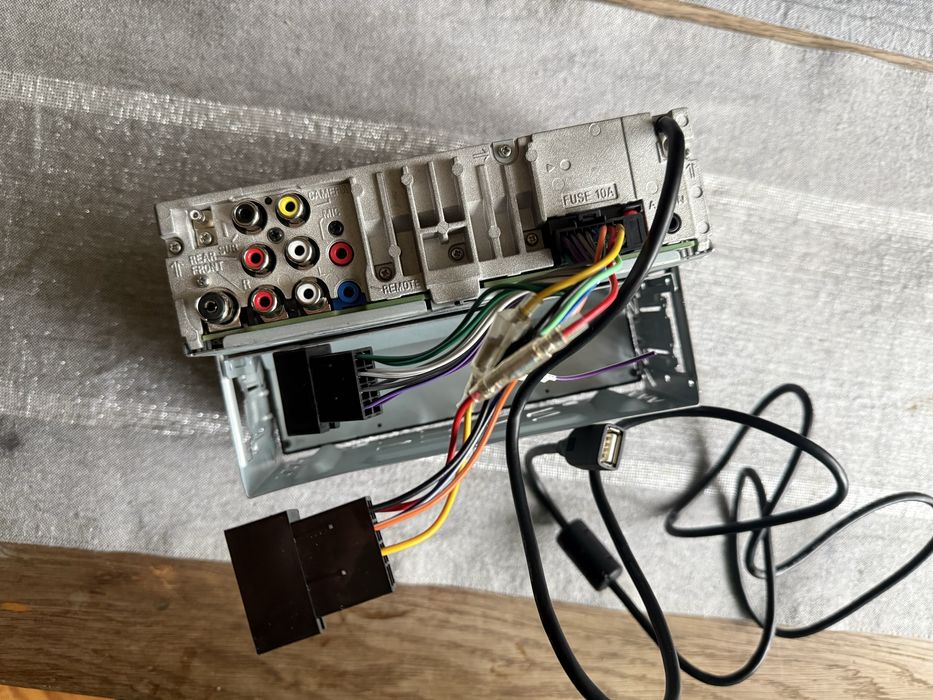 Sony XAV-AX3250 radio samachodowe