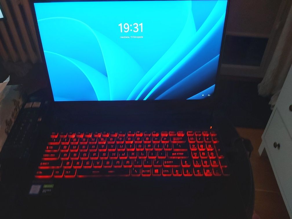 Laptop MSI MS-16U4 15,6 " Intel Core i7 8 GB