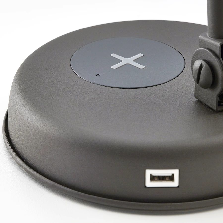 Lampa biurkowa IKEA HEKTAR z ładowarką indukcyjną i USB