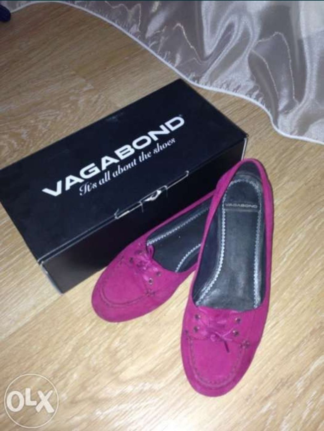 Яскраві і зручні мокасини Vagabond