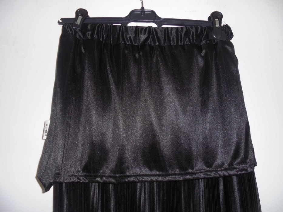 saia de senhora cor preto