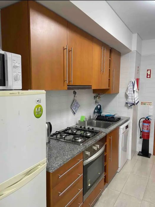 Arrenda-se apartamento T1 em Ponta Delgada