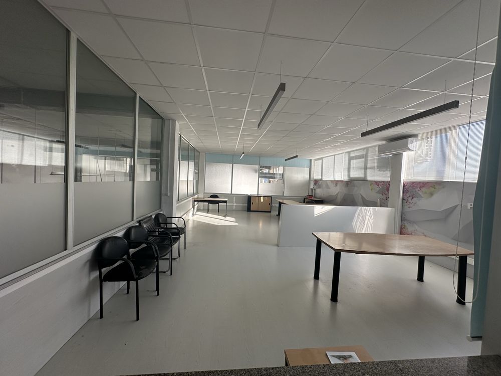Pavilhao zona industrial 600M2