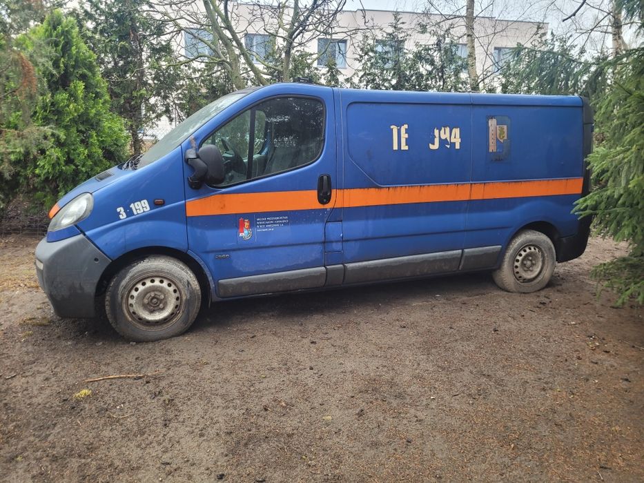 Opel Vivaro 1.9 2003r  long trafic