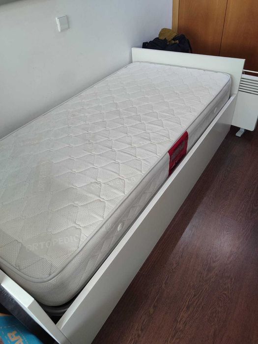Cama c/estrado 200cmx90cm I Colchão ortopédico incluído