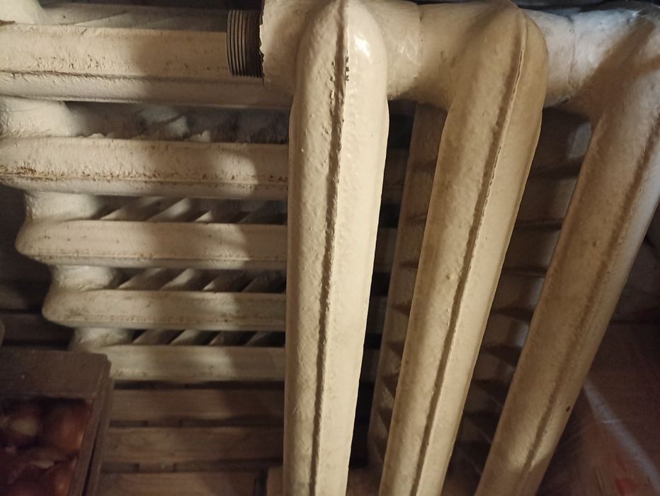 Батареї чавунні для опалення.