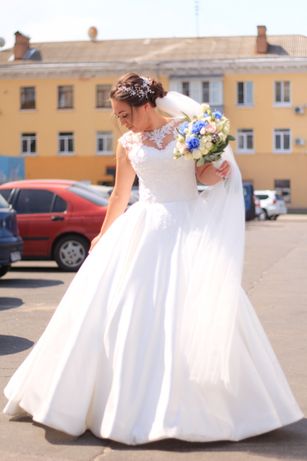 Весільна сукня лайт айворі