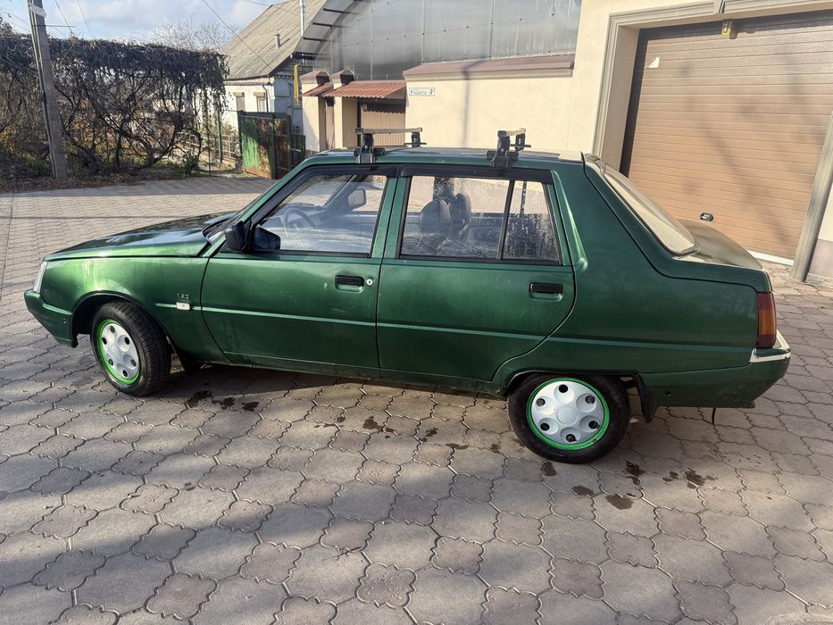 Заз Славута 2003 год. 1.2 Бензин.