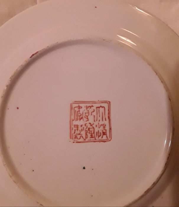 3 Pratos antigos chineses em porcelana