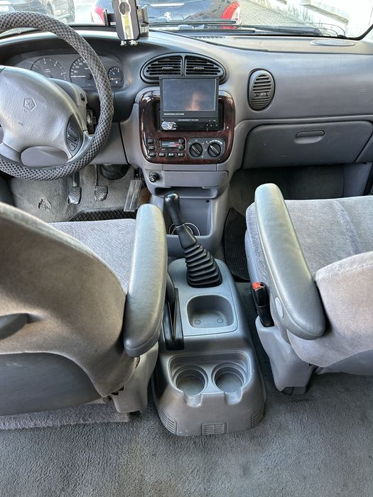 Chrysler voyager 2.5 1500€ esta semana