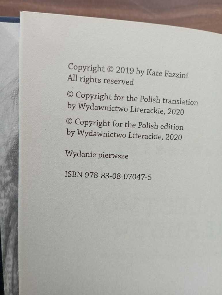Królestwo kłamstw Kate Fazzini
