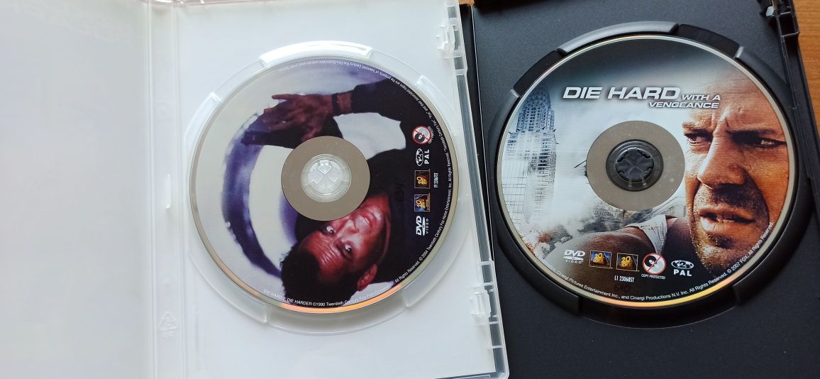 Szklana Pułapka 2 + Szklana Pułapka 3 - 2 filmy DVD