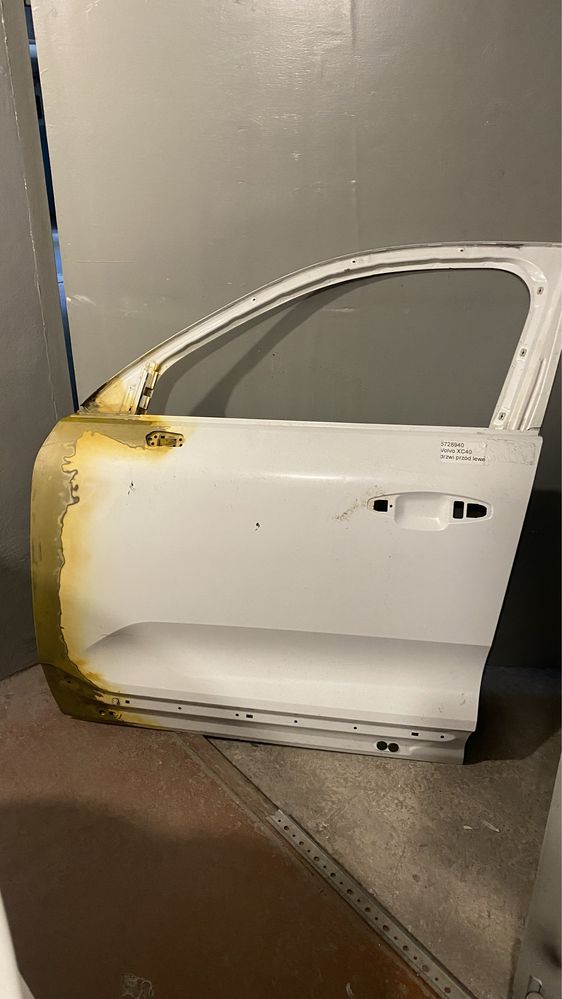 VOLVO С40/ХС40 гриль