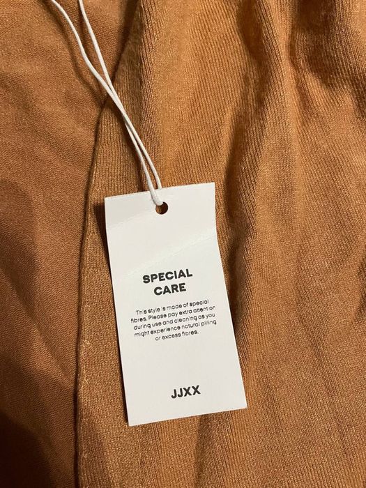 Новмй светр jjxx L