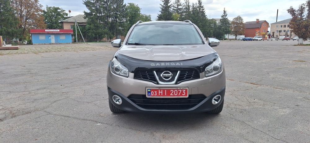 NISSAN Qashgai +2 Tecna 1.5диз. 81kv.110л.с. 6-Ступка
