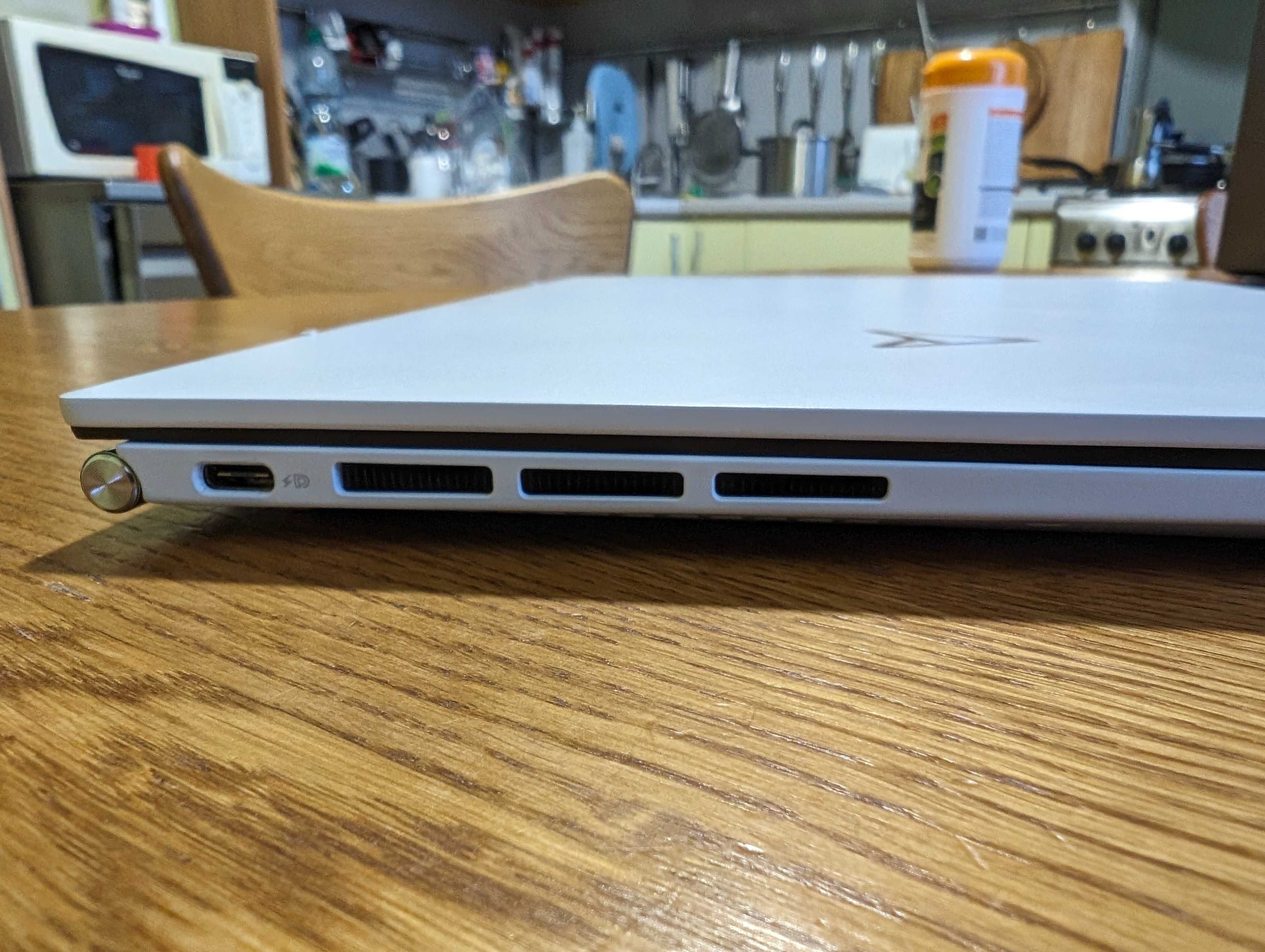 Ноутбук ASUS Zenbook S 13 OLED (UM5302LA)