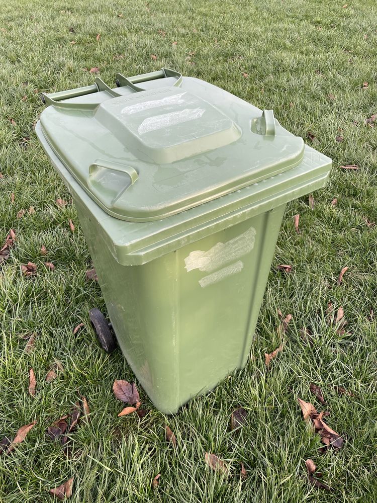 Pojemnik na odpady kosz na śmieci SSI-Schaefer 240L