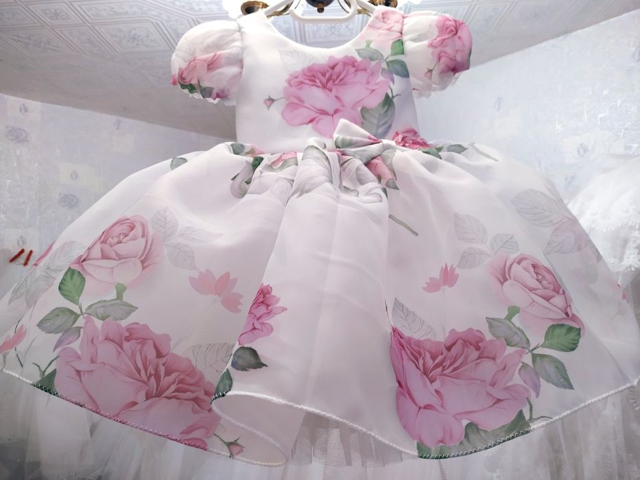 Сукня для дівчинки на рочок. Платье на годик.