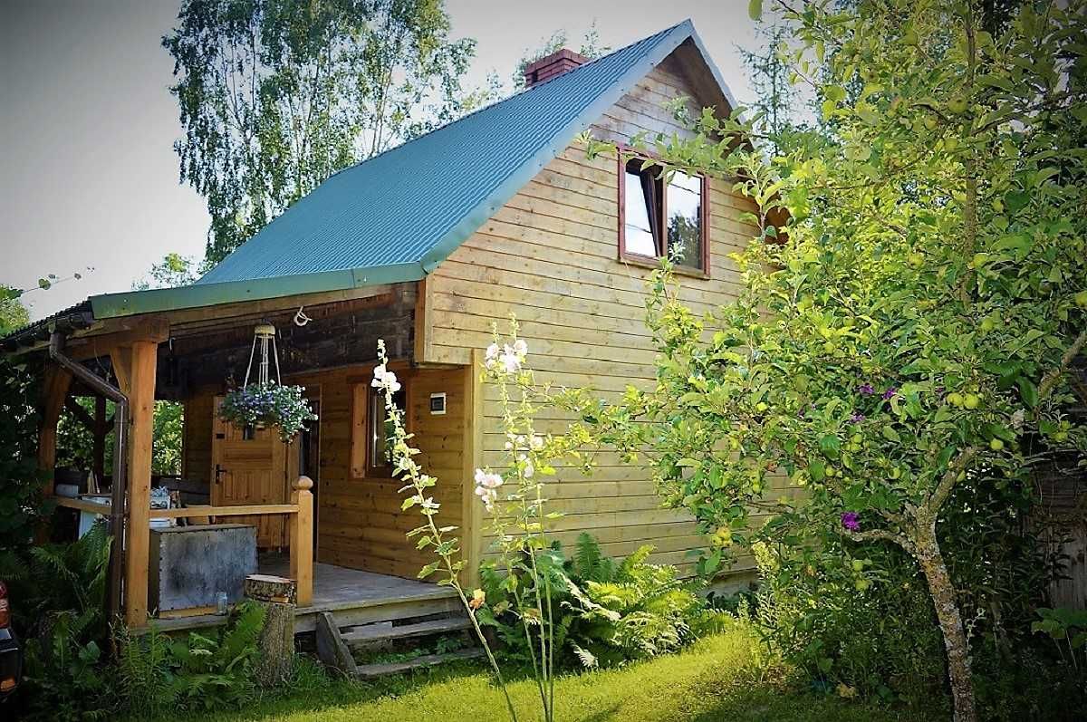 Domki nad samym jeziorem na Pojezierzu Augustowsko – Suwalskim