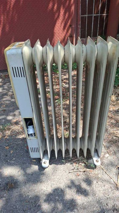 Масляный радиатор обогреватель saturn st-1258 серый