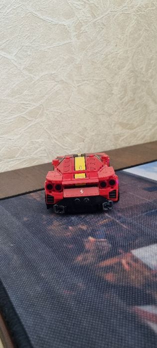 Машинка ферарі (Lego) оригінальне