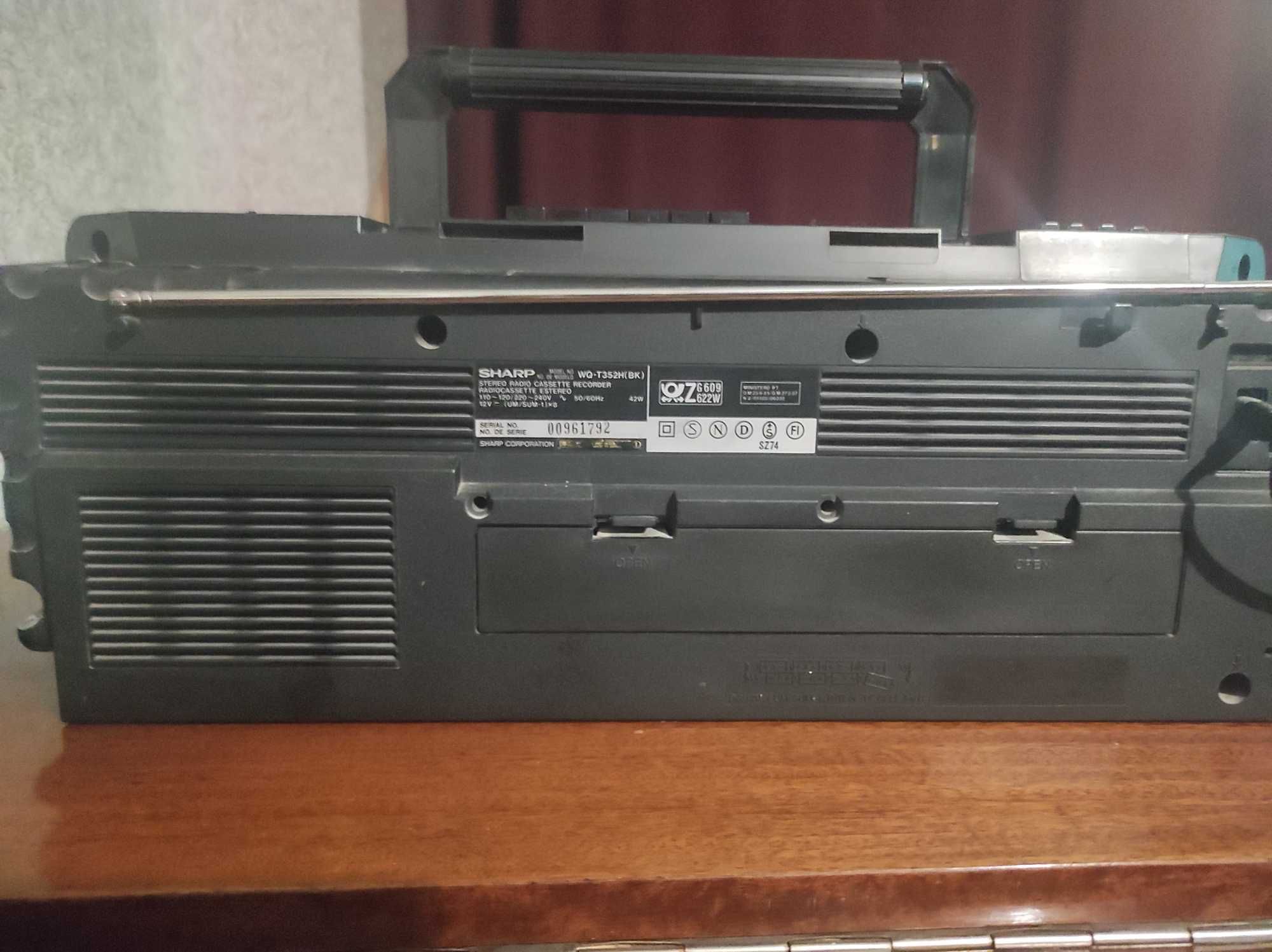 Магнитола с сабвуфером Sharp WQ-T352 HT