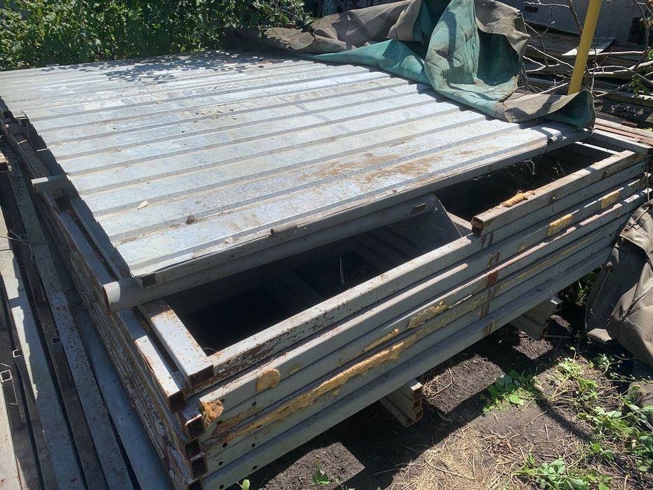 Продам металлический гараж