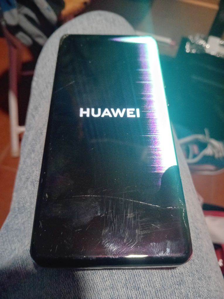 Huawei P40 pro 256gb  em condições  ñ pede  senha funciona a tudo