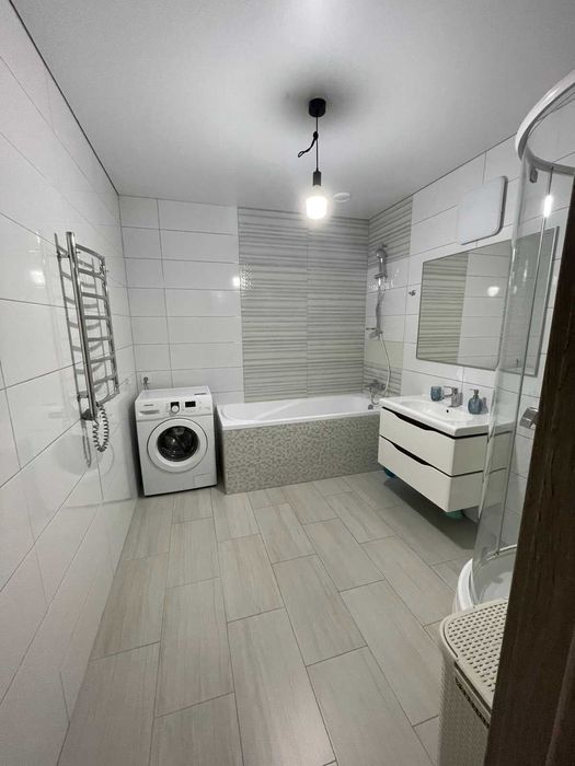 Продам 3-х ком.кв. новострой ЖК Ньютона Федоренко 16 Новые Дома