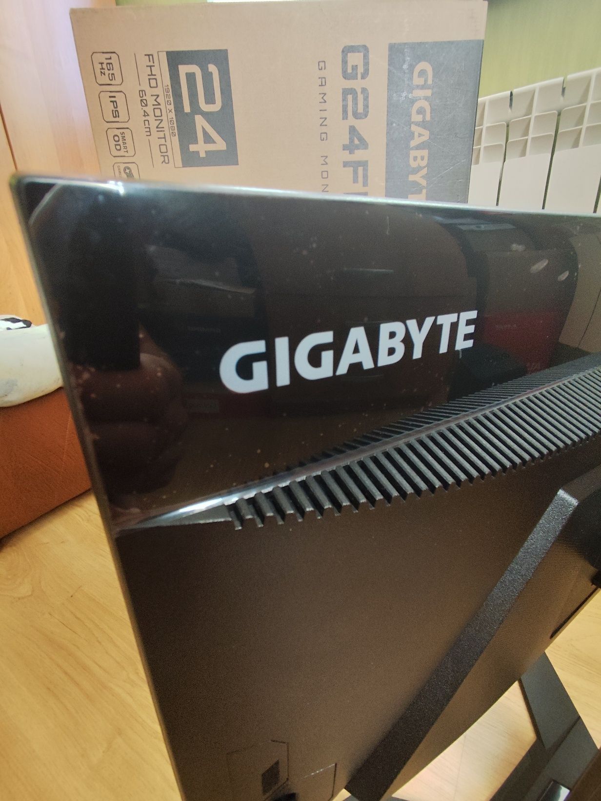 Monitor Gigabyte G24F 2. Jak nowy