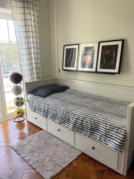 Cama Hemnes com 2 colchões inclusos