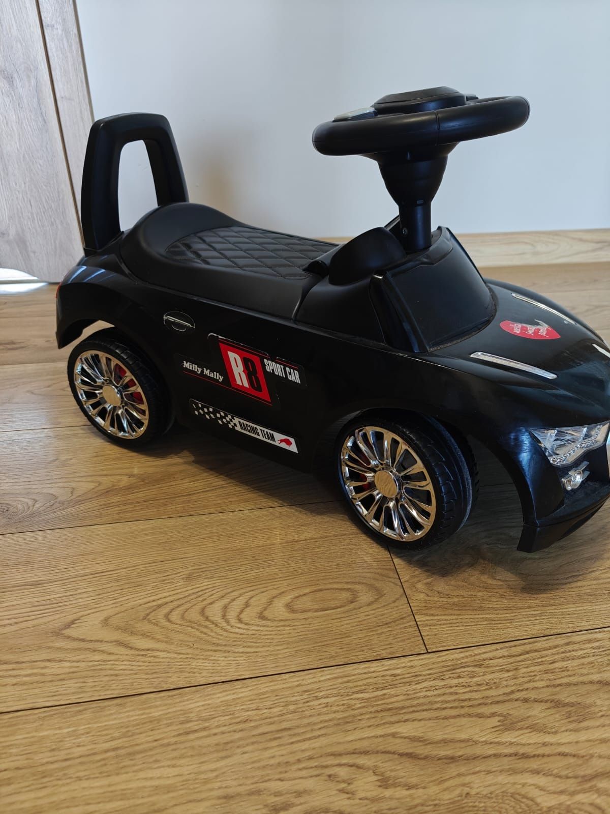 Jezdzik Audi super zabawka samochod