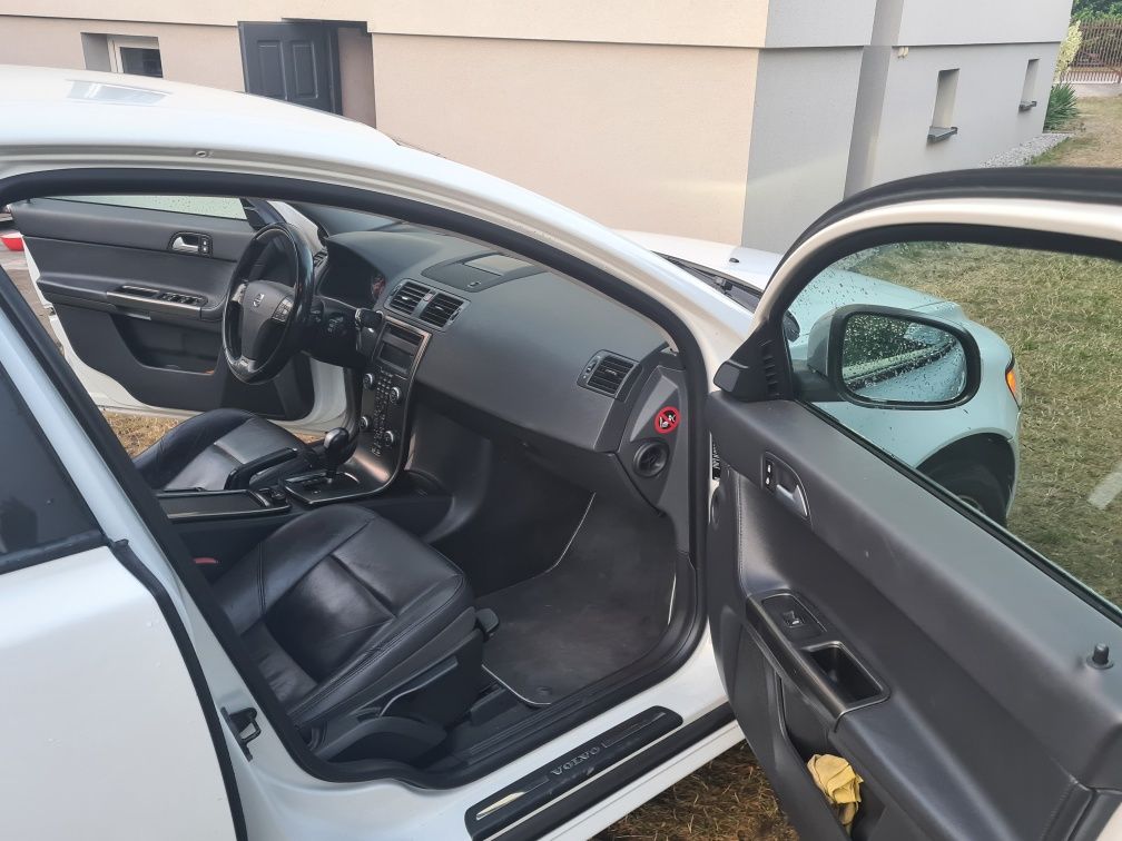 Volvo V50 2.4 D5