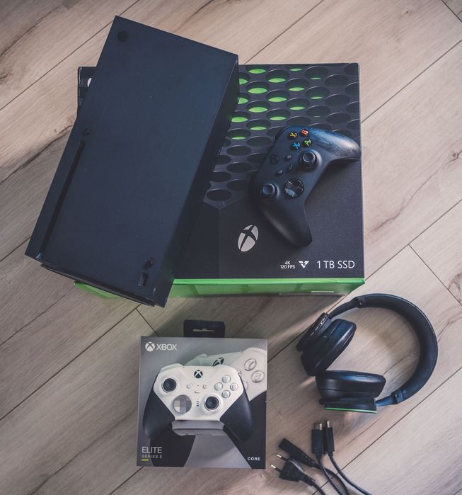 Xbox Series X + kontroler Elite Core 2 + słuchawki - stan idealny