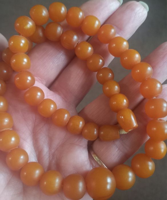 Янтарні буси Калінінград