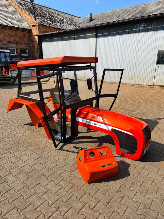 Kabina ciągnikowa C360 C4011 Maska c360 Kabina c330 Nowe kabiny