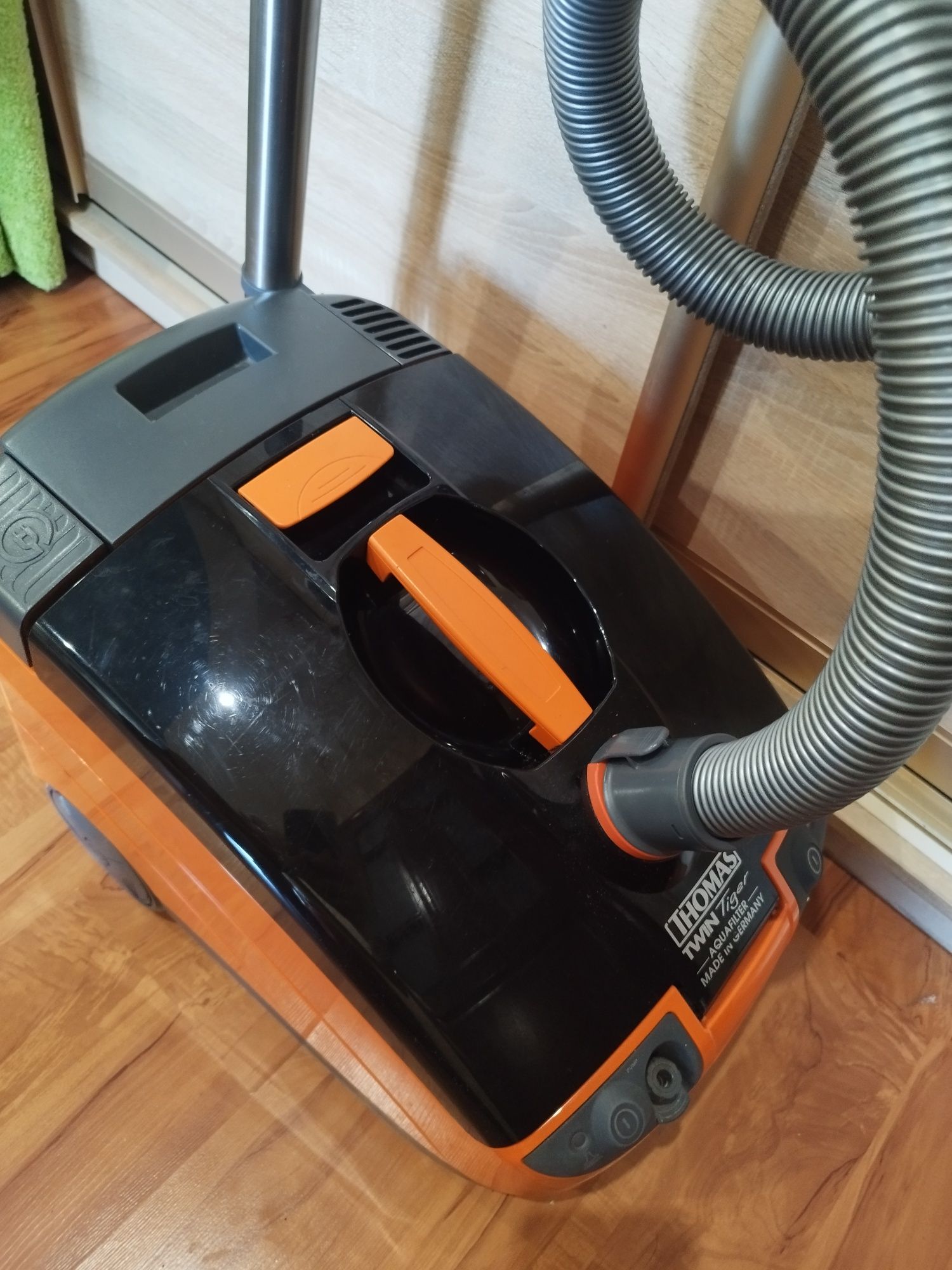 Миючий пилосос Thomas Twin Tiger