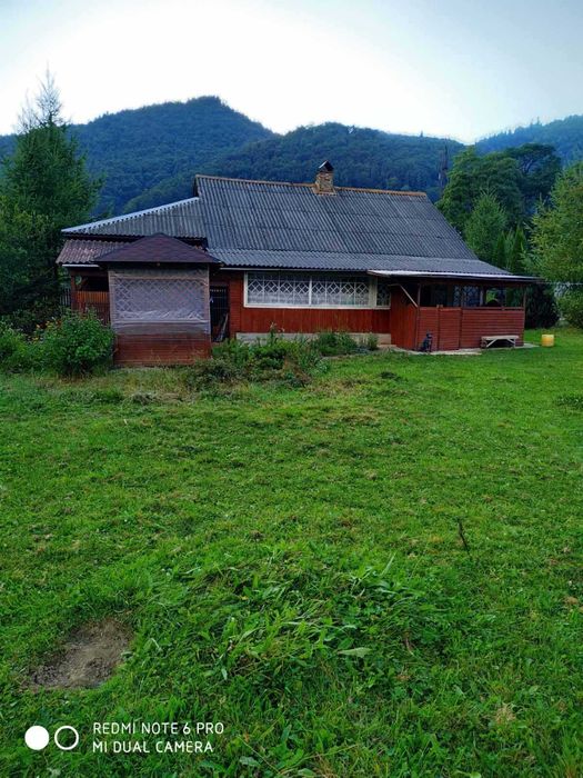 Продається будинок,мебльований. За 15 км. до Славська,до м. Сколе 5 км