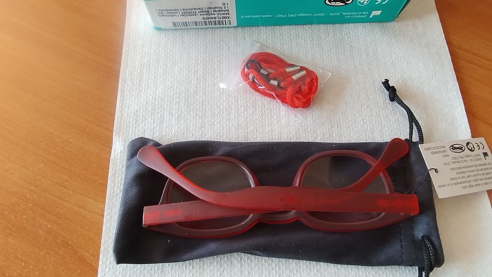 Okulary korekcyjne Sanico + 1,00 czerwone, nowe.